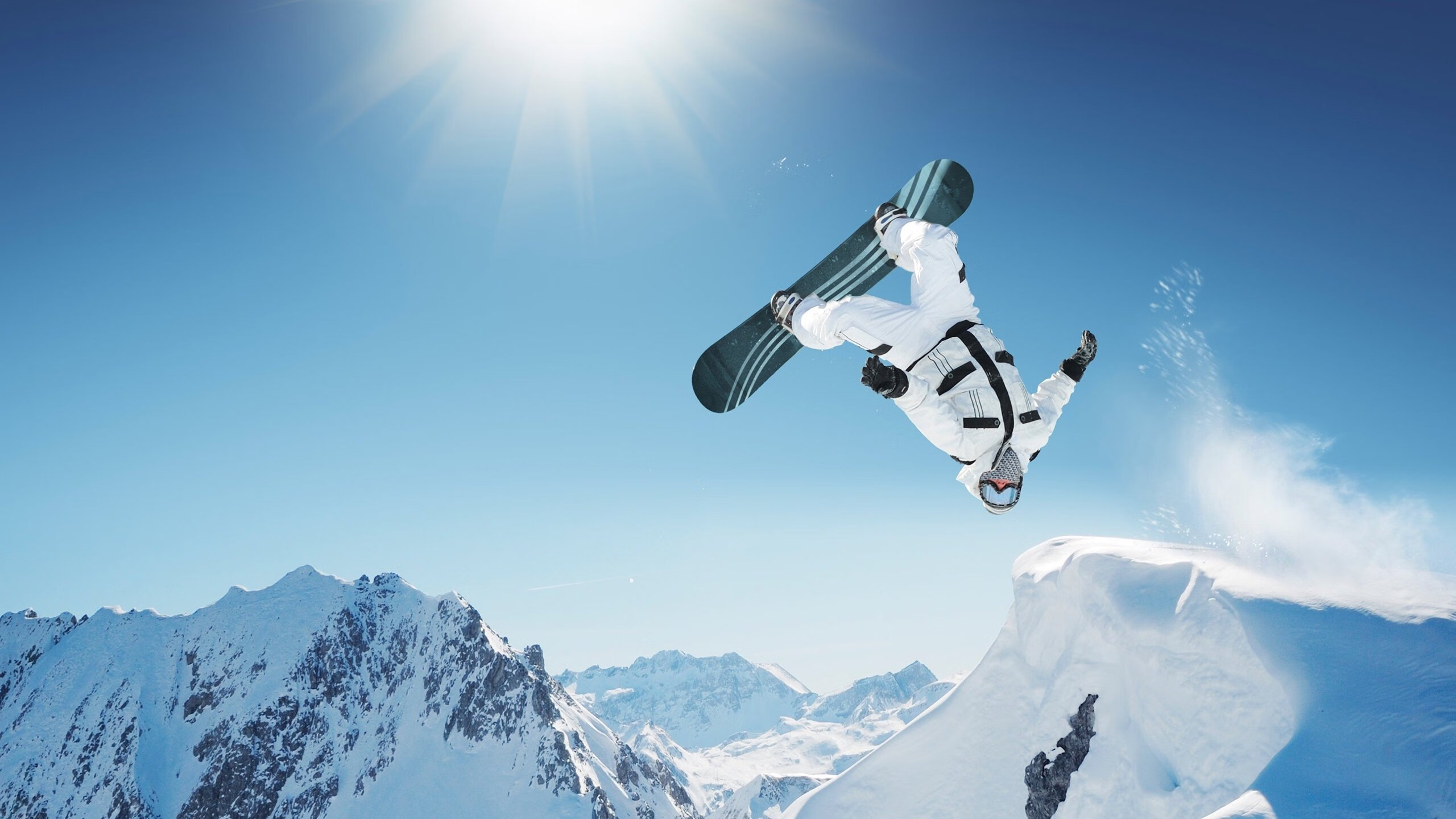 开云体育APP下载-欧冠半决赛之夜，三笘薰扛起全队，当凡人成为孤岛上的灯塔