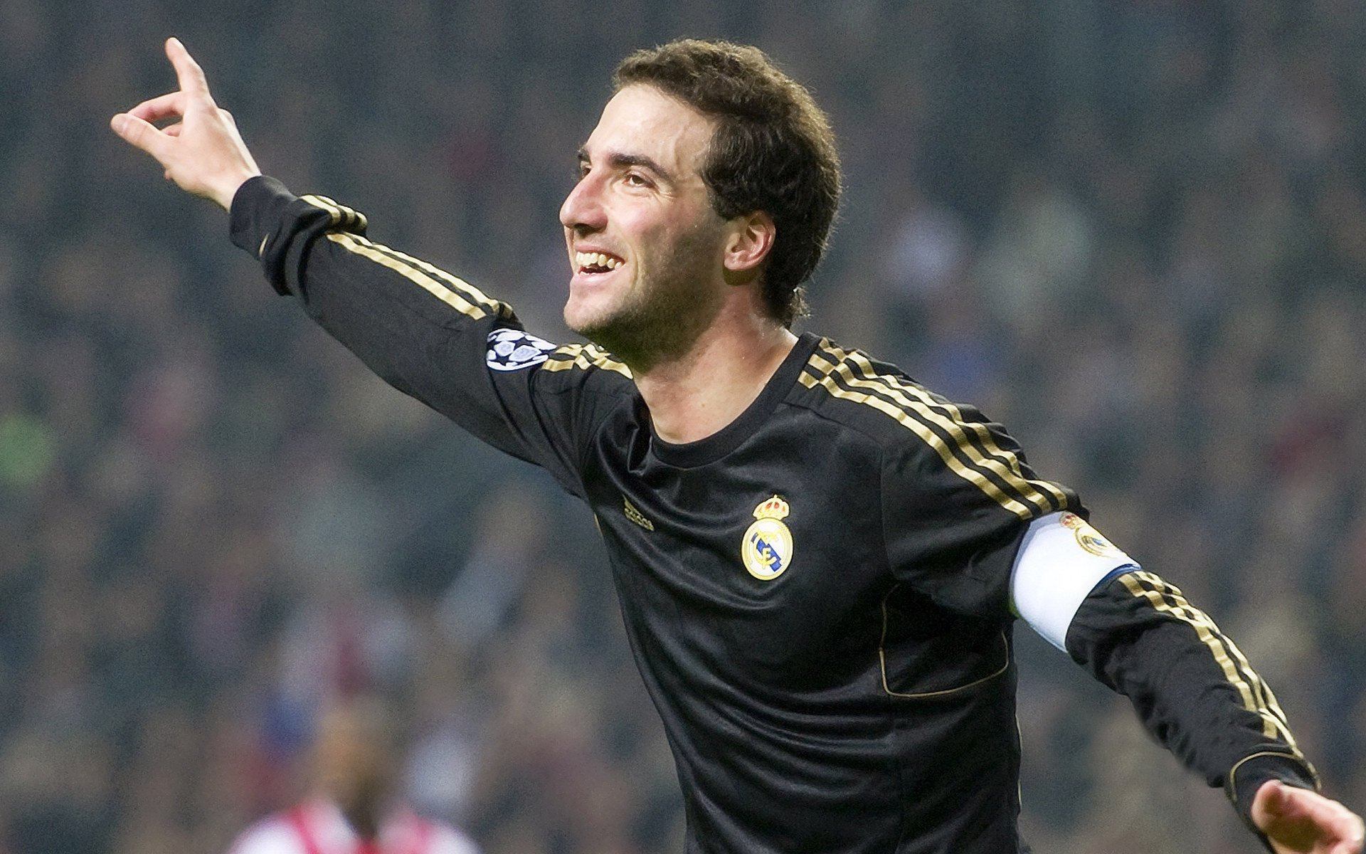 开云体育在线-德甲争冠战启示录,北京队如何用冲垮哲学击溃步行者?