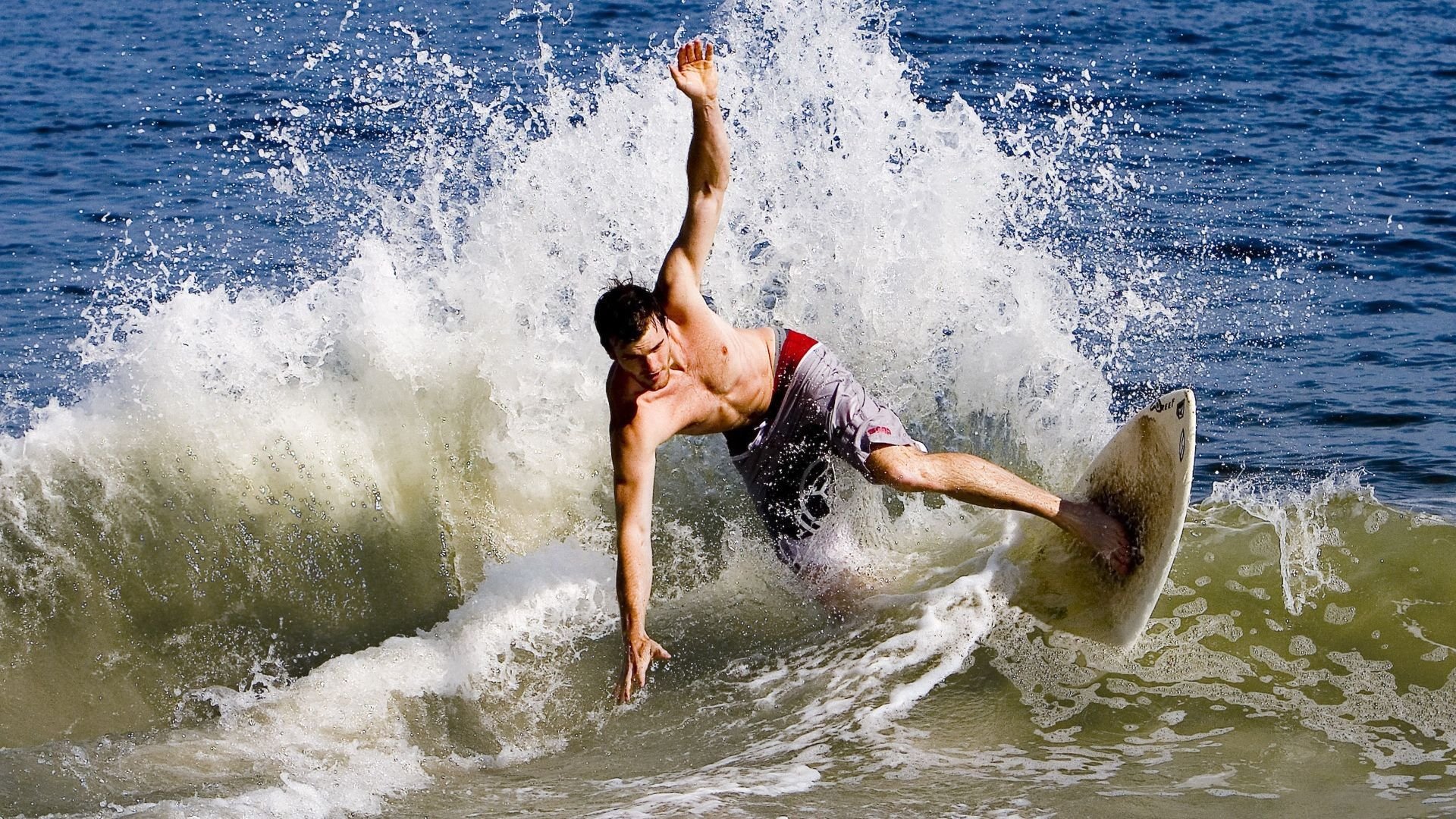 开云体育2026-福登爆发撕裂红龙防线,威尔士生死战奇迹取胜西班牙